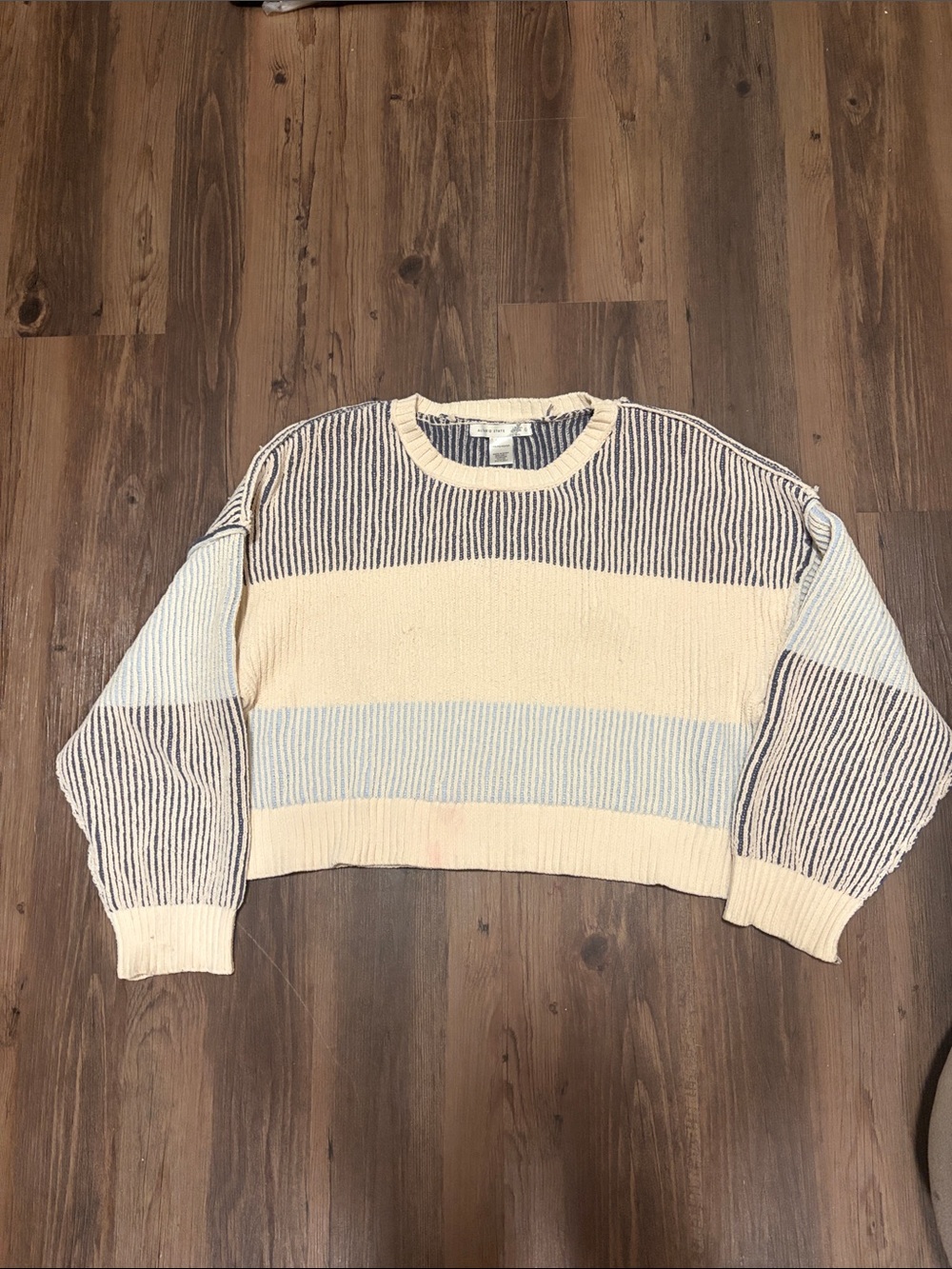 Altar’d State Woman’s Large Blue and White Sweater
